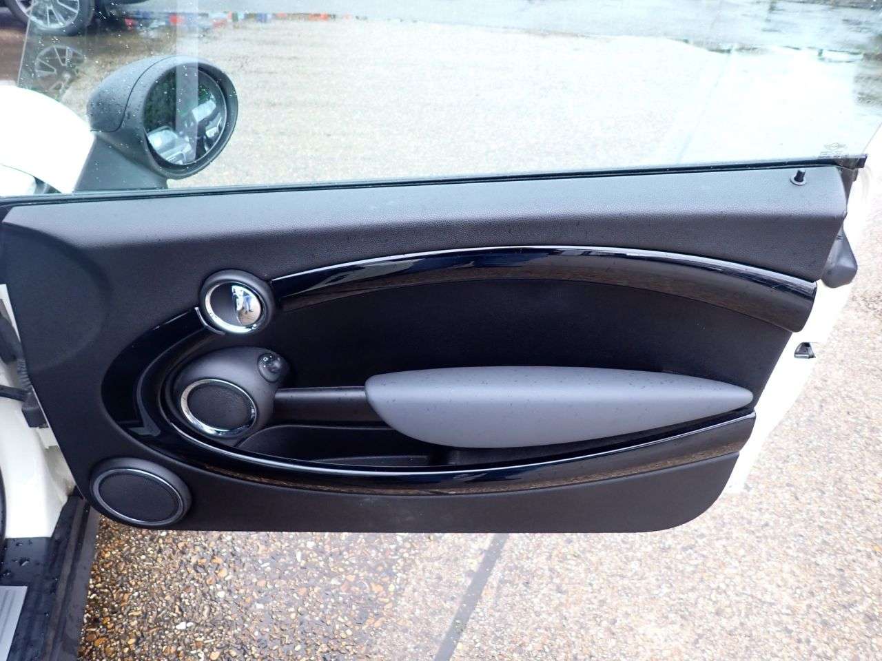 2012 MINI CONVERTIBLE 2012 MINI CONVERTIBLE