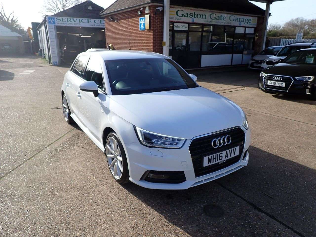 A 2016 AUDI A1 1.4 TFSI CoD S line Sportback 5dr Petrol Manual Euro 6 (s/s) (150 ps) PARKI A 2016 AUDI A1 1.4 TFSI CoD S line Sportback 5dr Petrol Manual Euro 6 (s/s) (150 ps) PARKI