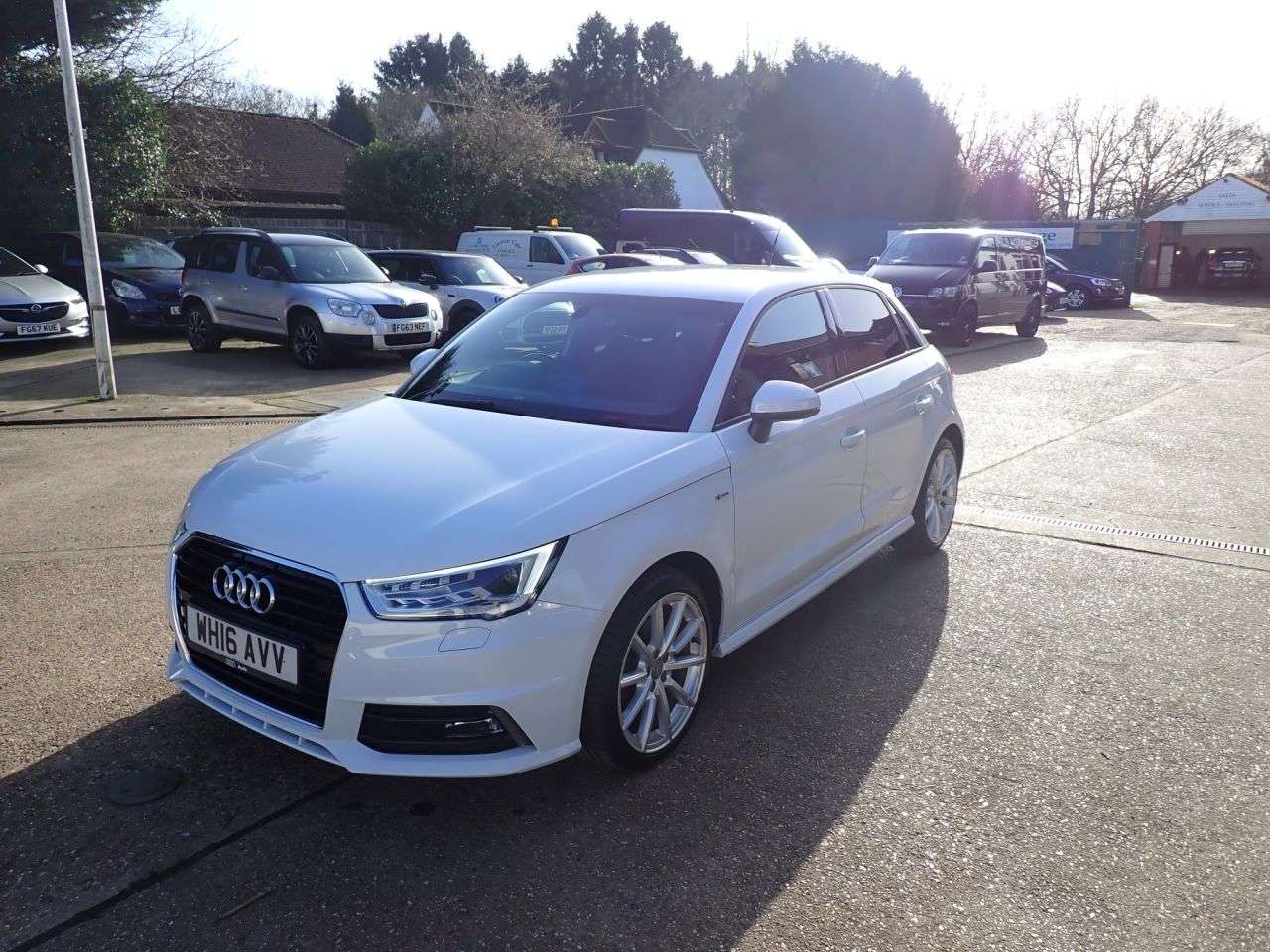 2016 AUDI A1 2016 AUDI A1