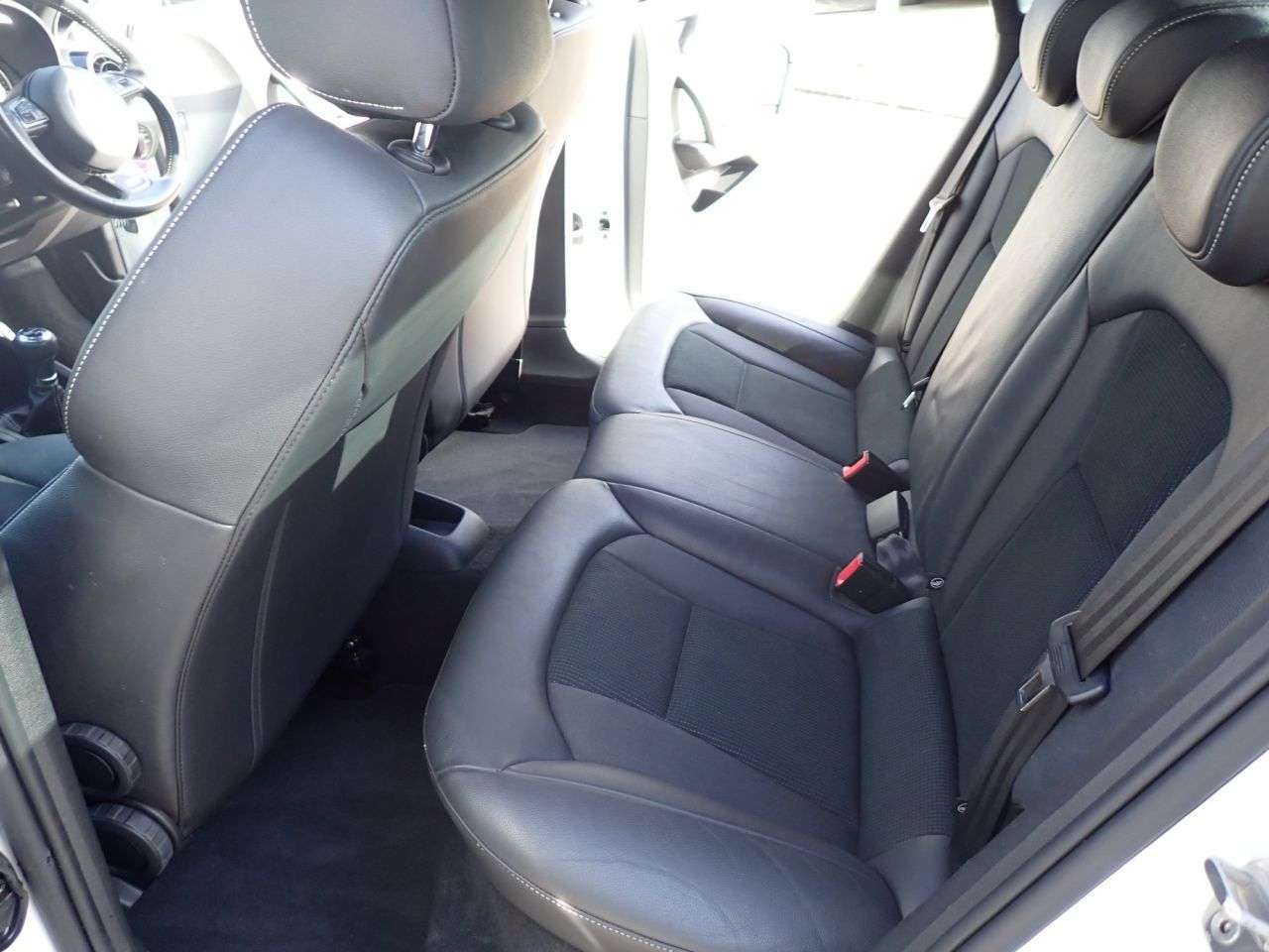 2016 AUDI A1 2016 AUDI A1