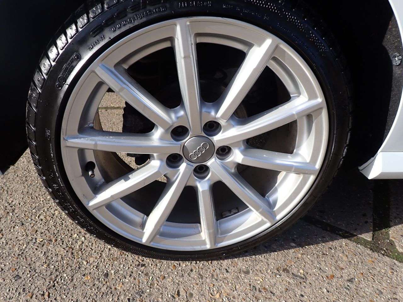 2016 AUDI A1 2016 AUDI A1