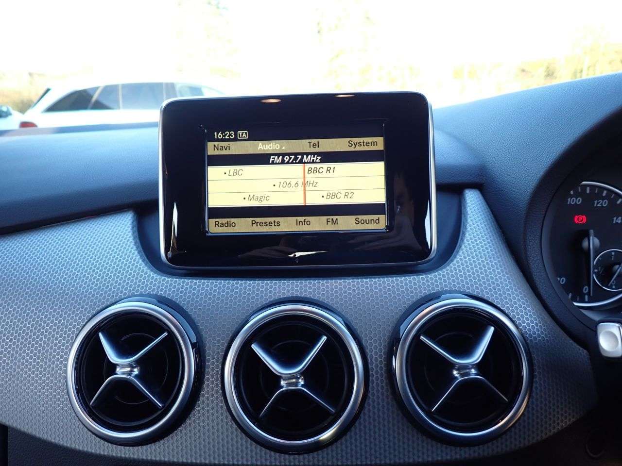 2012 MERCEDES-BENZ B-CLASS 2012 MERCEDES-BENZ B-CLASS