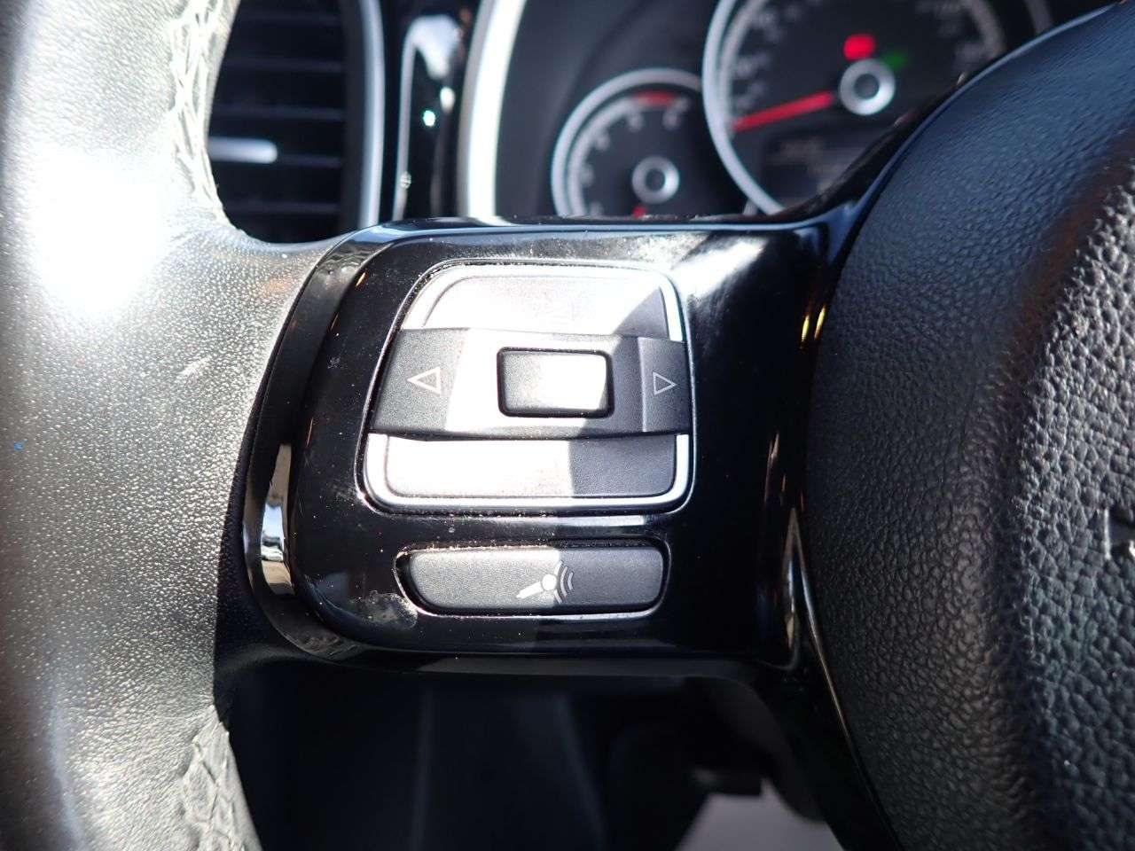 2015 VOLKSWAGEN BEETLE 2015 VOLKSWAGEN BEETLE