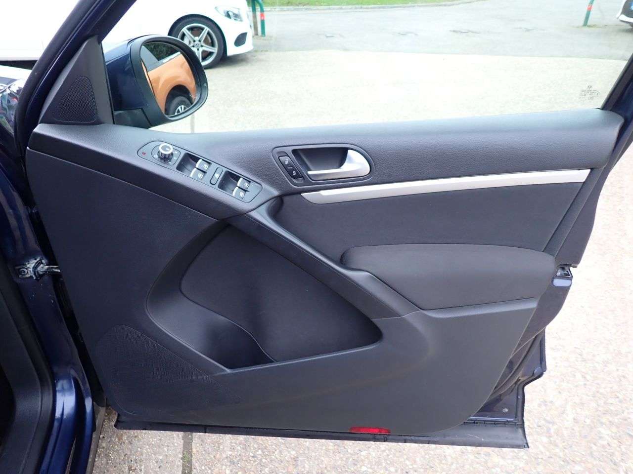 2012 VOLKSWAGEN TIGUAN 2012 VOLKSWAGEN TIGUAN