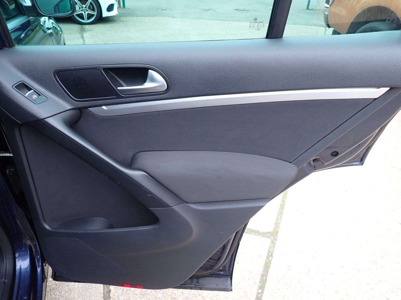 2012 VOLKSWAGEN TIGUAN 2012 VOLKSWAGEN TIGUAN