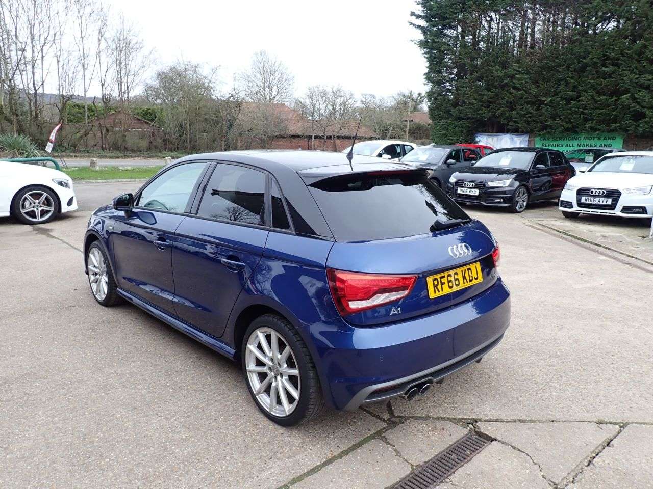 2017 AUDI A1 2017 AUDI A1