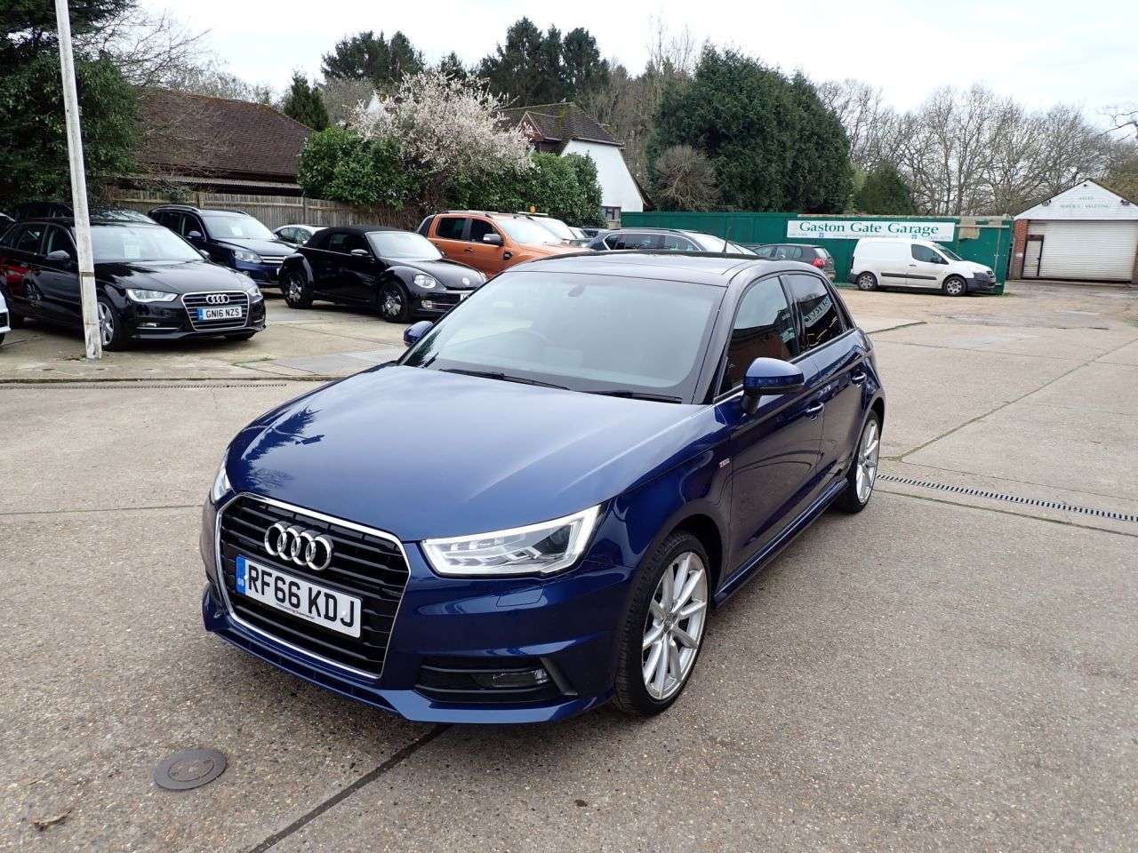 2017 AUDI A1 2017 AUDI A1