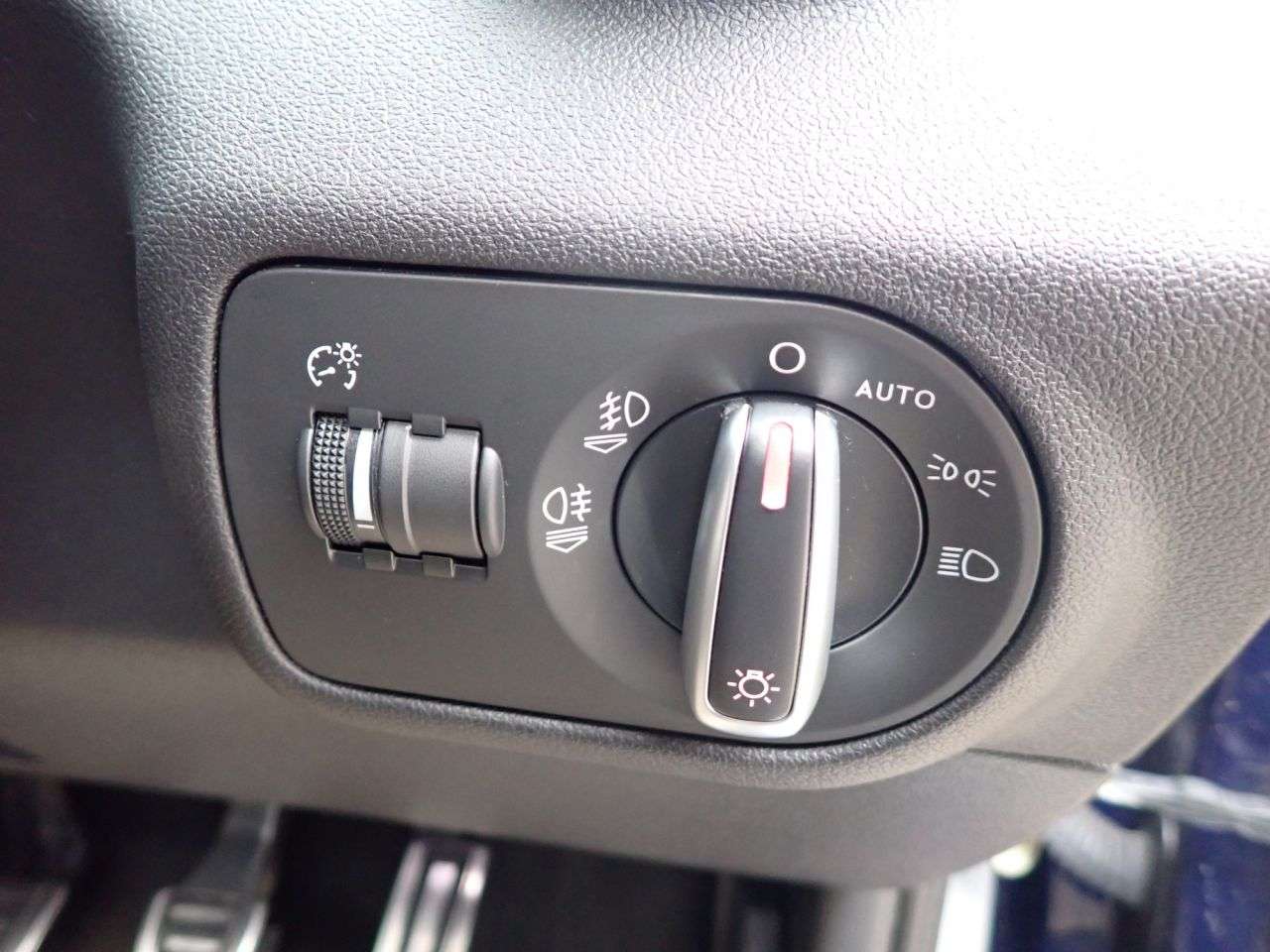 2017 AUDI A1 2017 AUDI A1