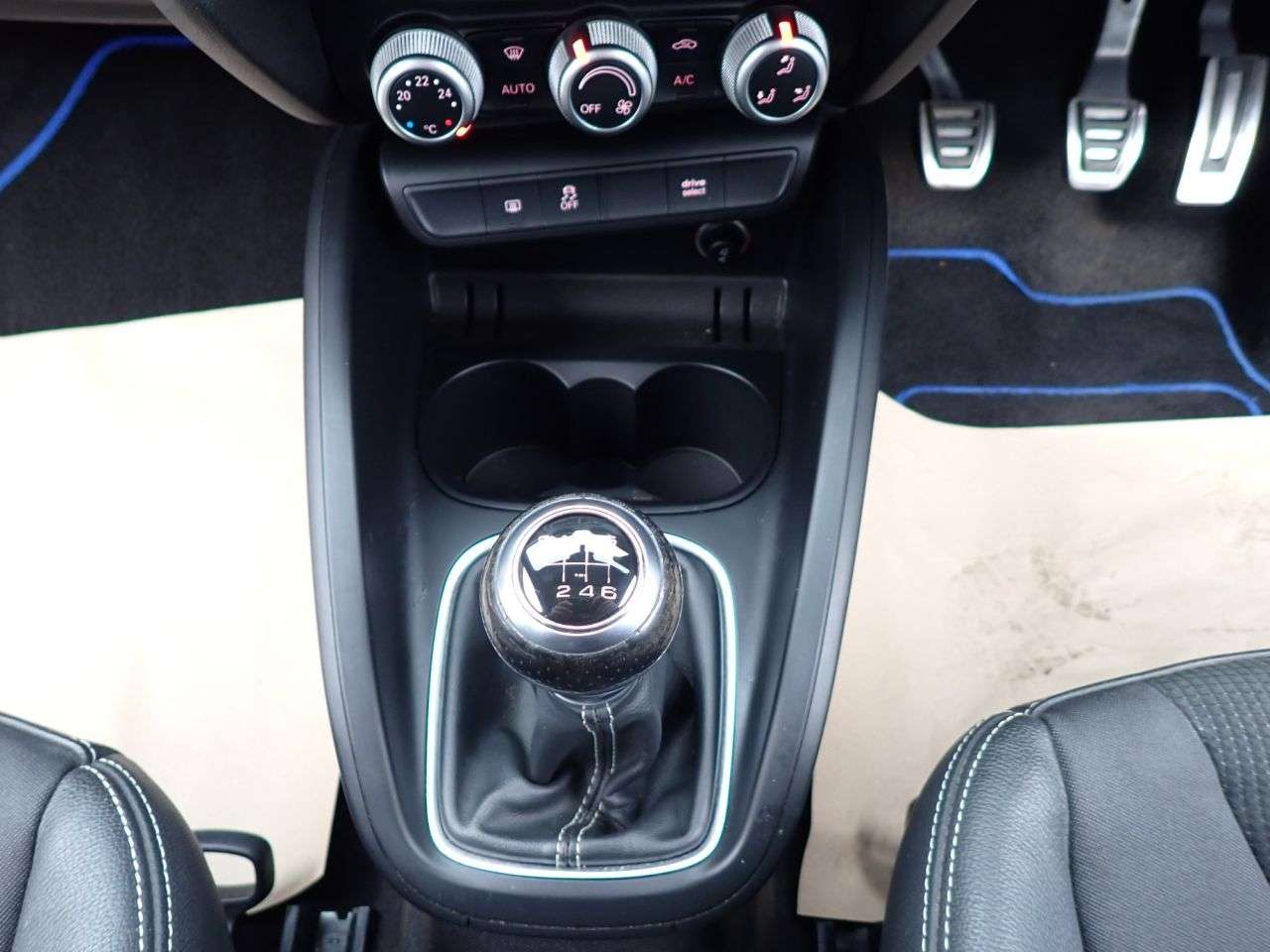 2017 AUDI A1 2017 AUDI A1