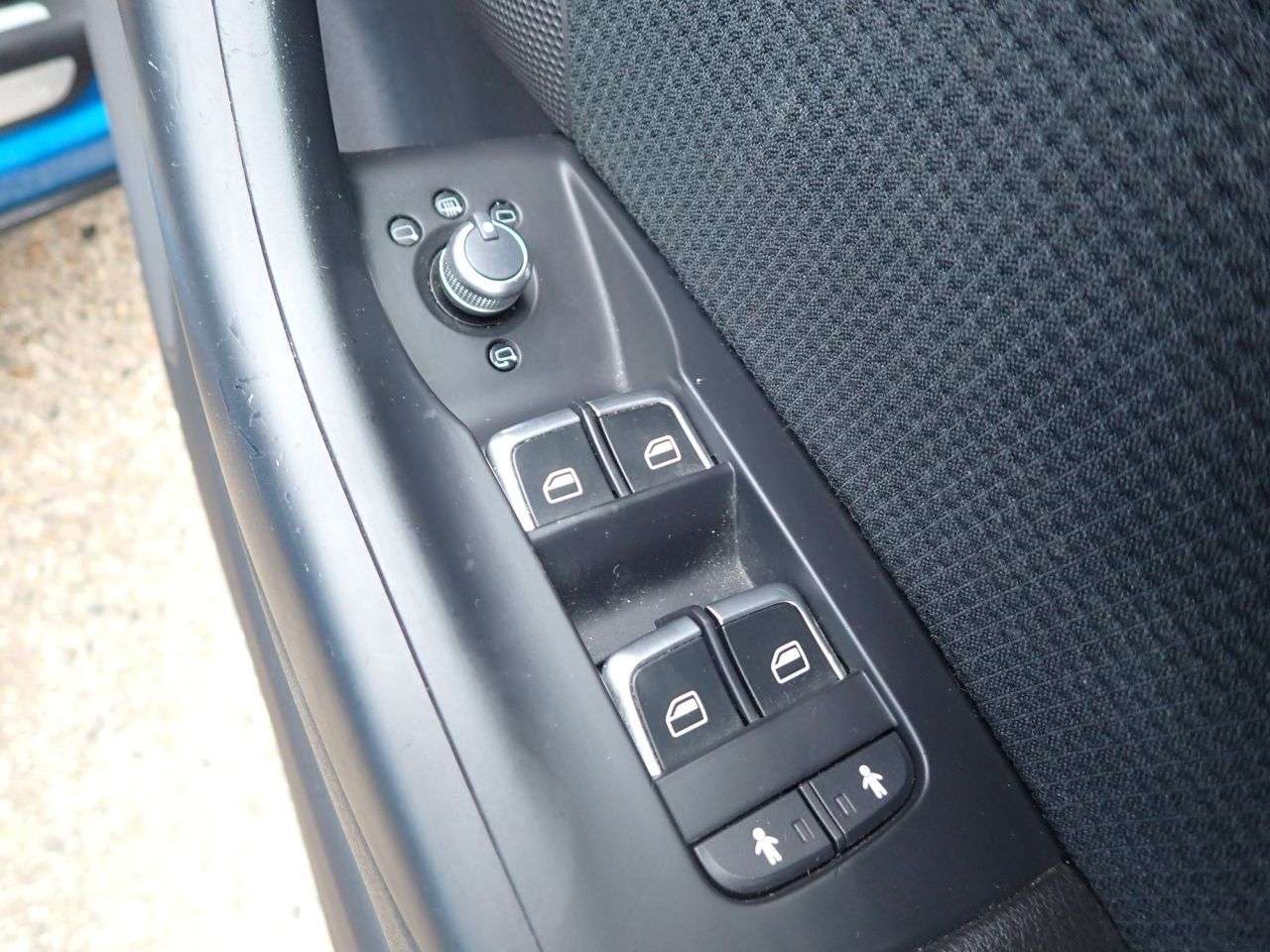 2015 AUDI Q3 2015 AUDI Q3