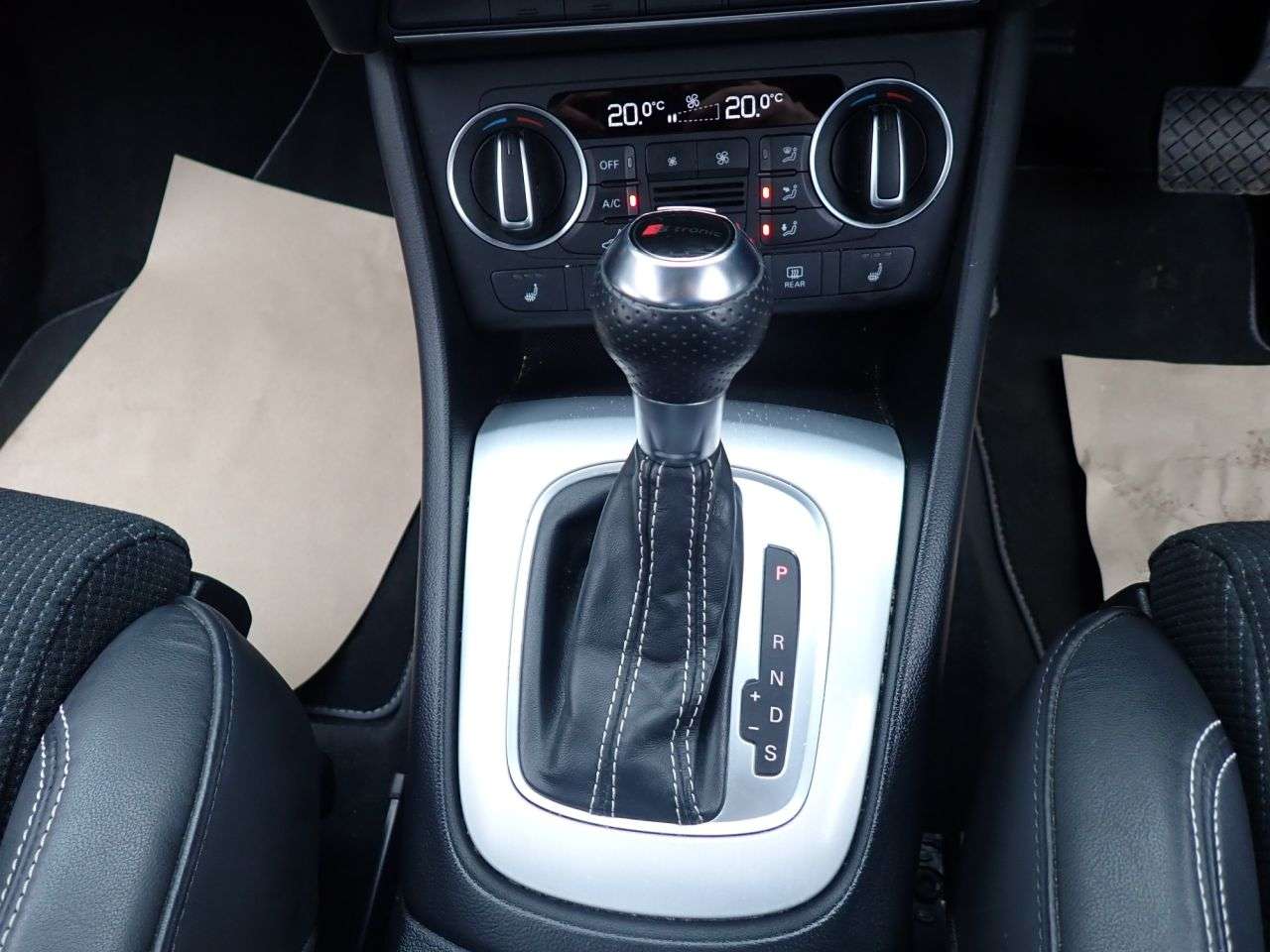 2015 AUDI Q3 2015 AUDI Q3