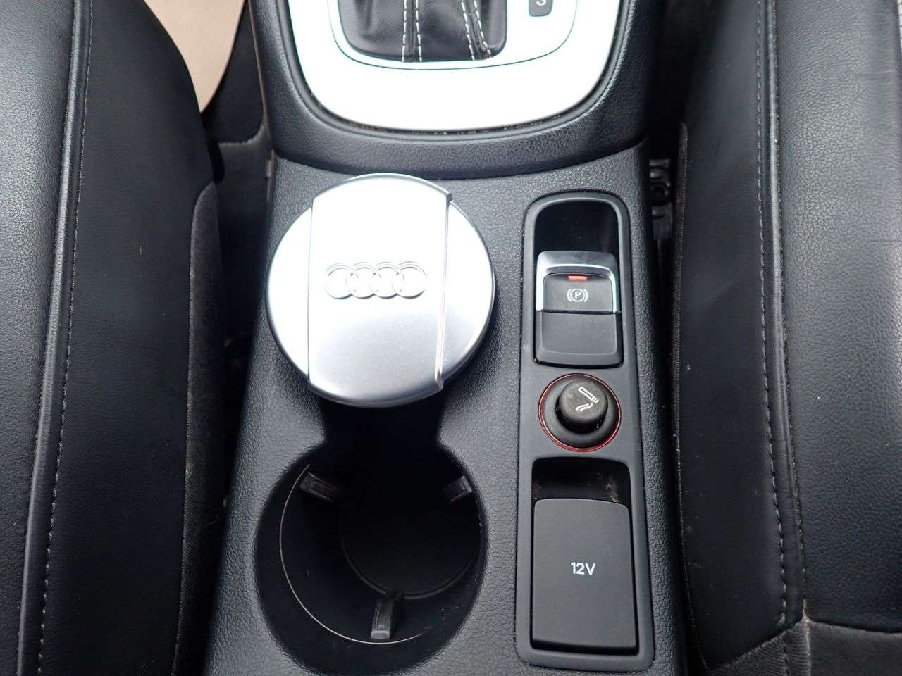 2015 AUDI Q3 2015 AUDI Q3