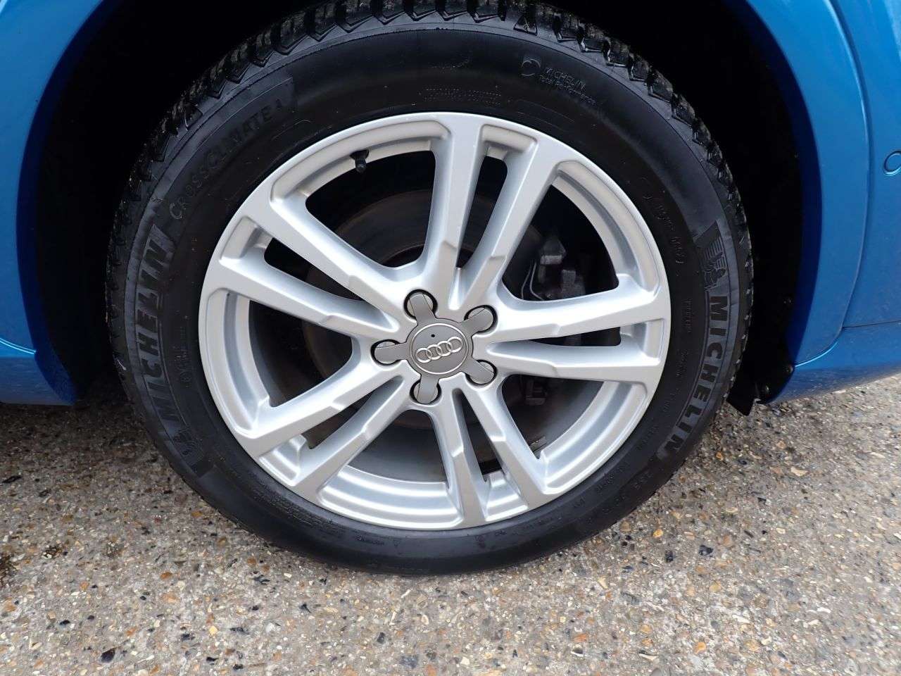 2015 AUDI Q3 2015 AUDI Q3