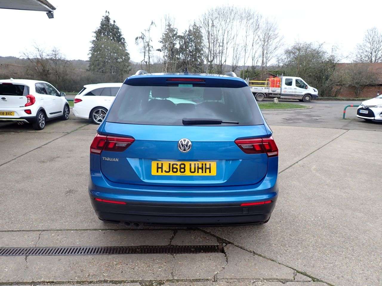 A 2018 VOLKSWAGEN TIGUAN 2.0 TDI SE Navigation SUV 5dr Diesel DSG Euro 6 (s/s) (150 ps) PARKING SENS A 2018 VOLKSWAGEN TIGUAN 2.0 TDI SE Navigation SUV 5dr Diesel DSG Euro 6 (s/s) (150 ps) PARKING SENS