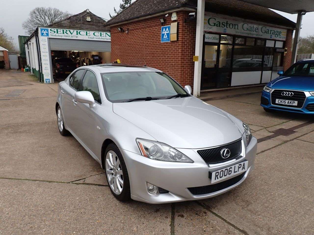 A 2006 LEXUS IS 2.5 250 SE Saloon 4dr Petrol Automatic (214 g/km, 204 bhp) LEATHER INTERIOR A 2006 LEXUS IS 2.5 250 SE Saloon 4dr Petrol Automatic (214 g/km, 204 bhp) LEATHER INTERIOR