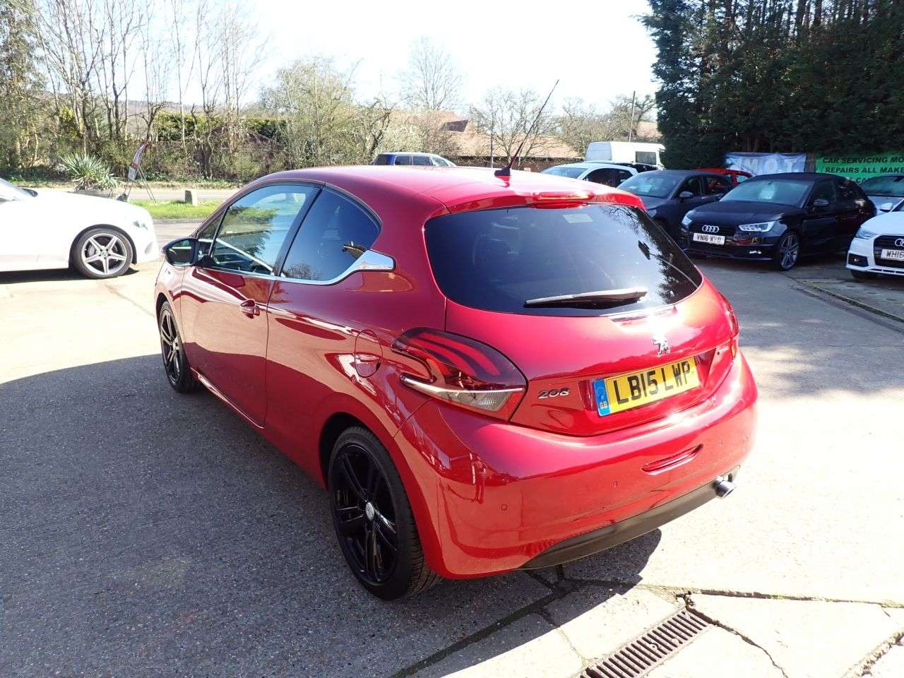 2015 PEUGEOT 208 2015 PEUGEOT 208