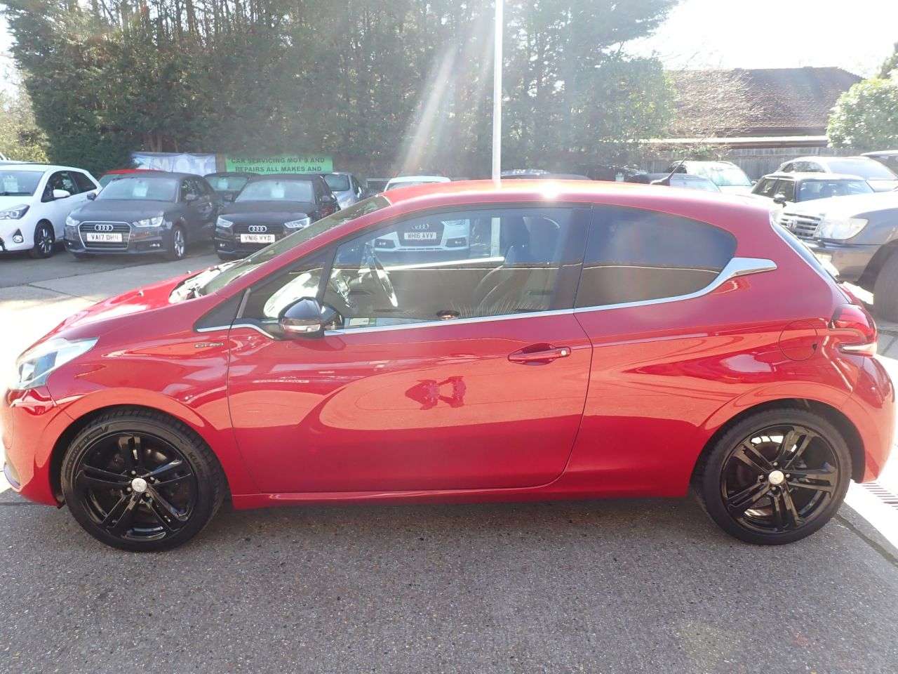 2015 PEUGEOT 208 2015 PEUGEOT 208