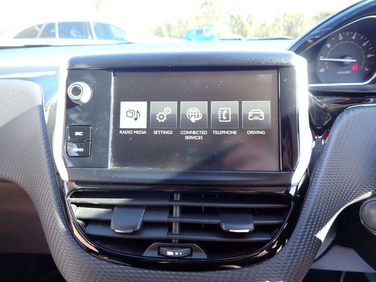 2015 PEUGEOT 208 2015 PEUGEOT 208