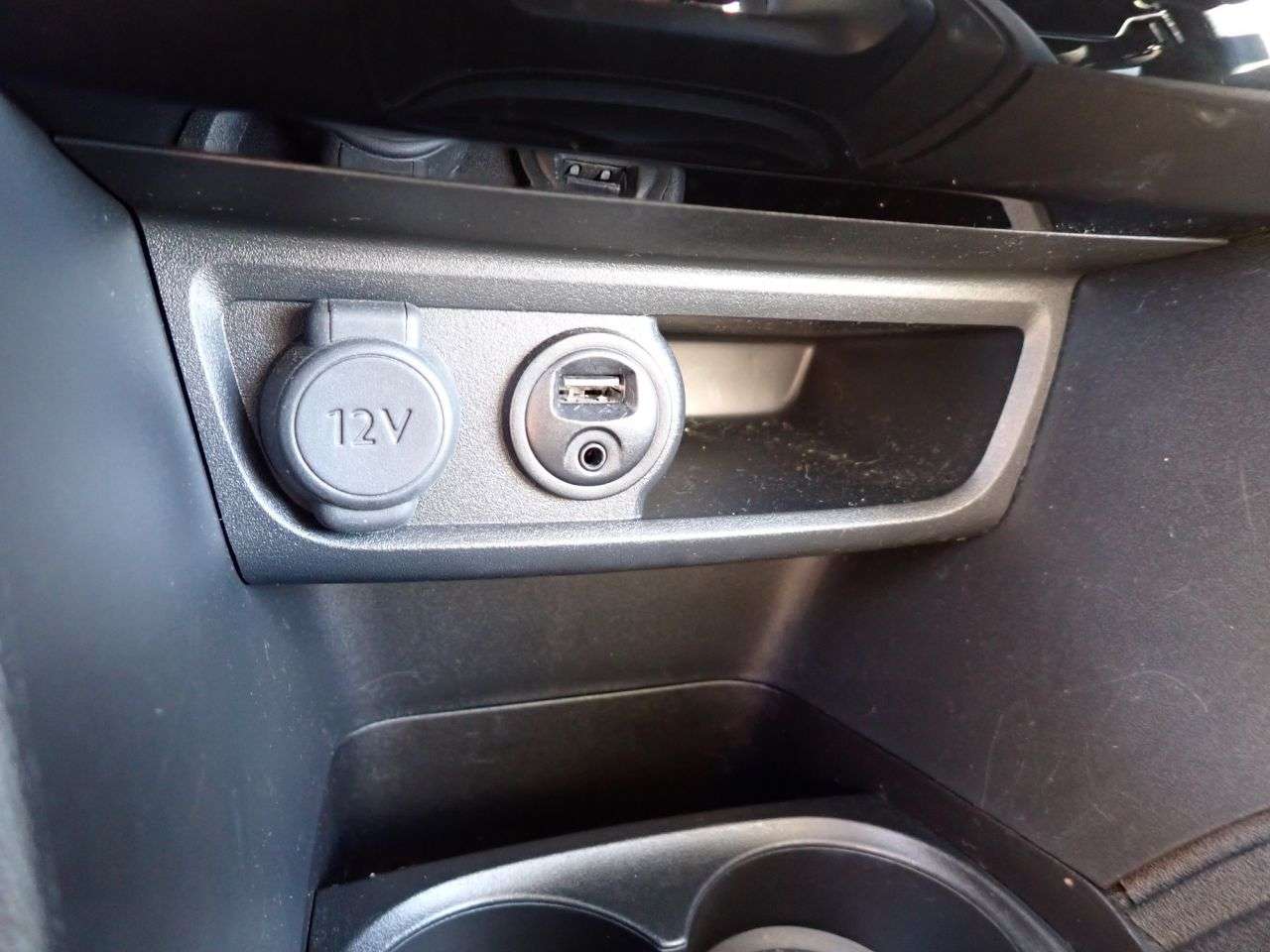 2015 PEUGEOT 208 2015 PEUGEOT 208