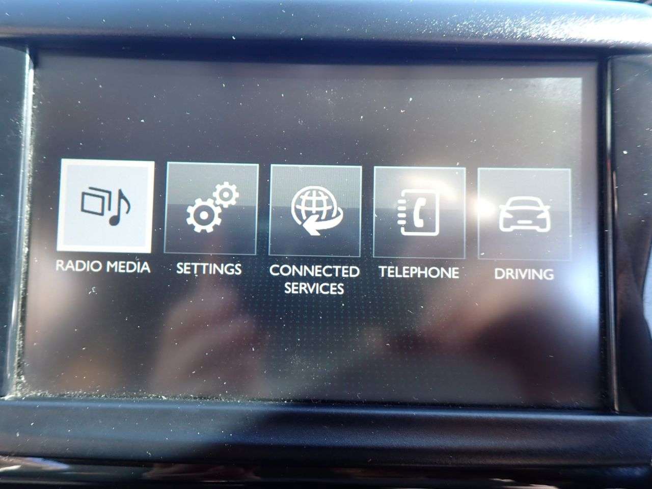 2015 PEUGEOT 208 2015 PEUGEOT 208