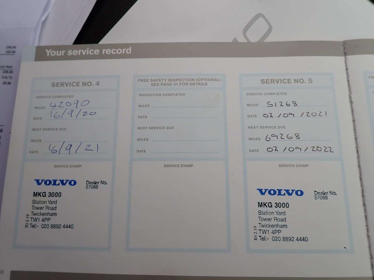 2016 VOLVO V40 2016 VOLVO V40