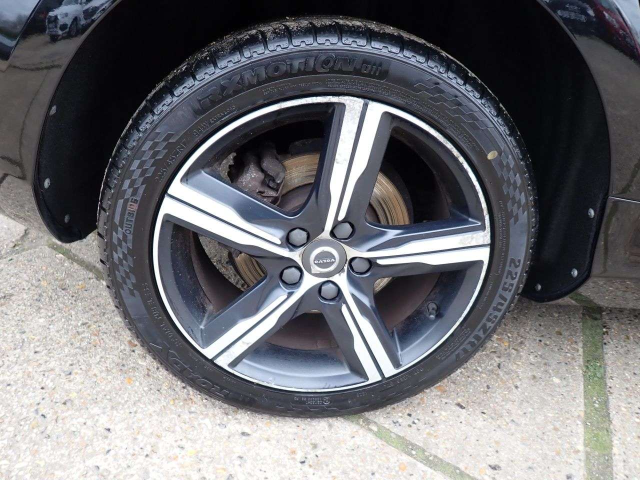 2016 VOLVO V40 2016 VOLVO V40