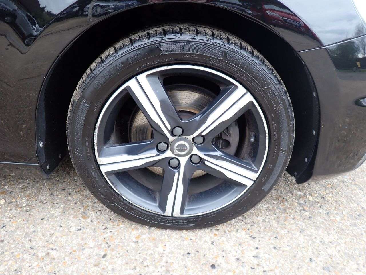 2016 VOLVO V40 2016 VOLVO V40