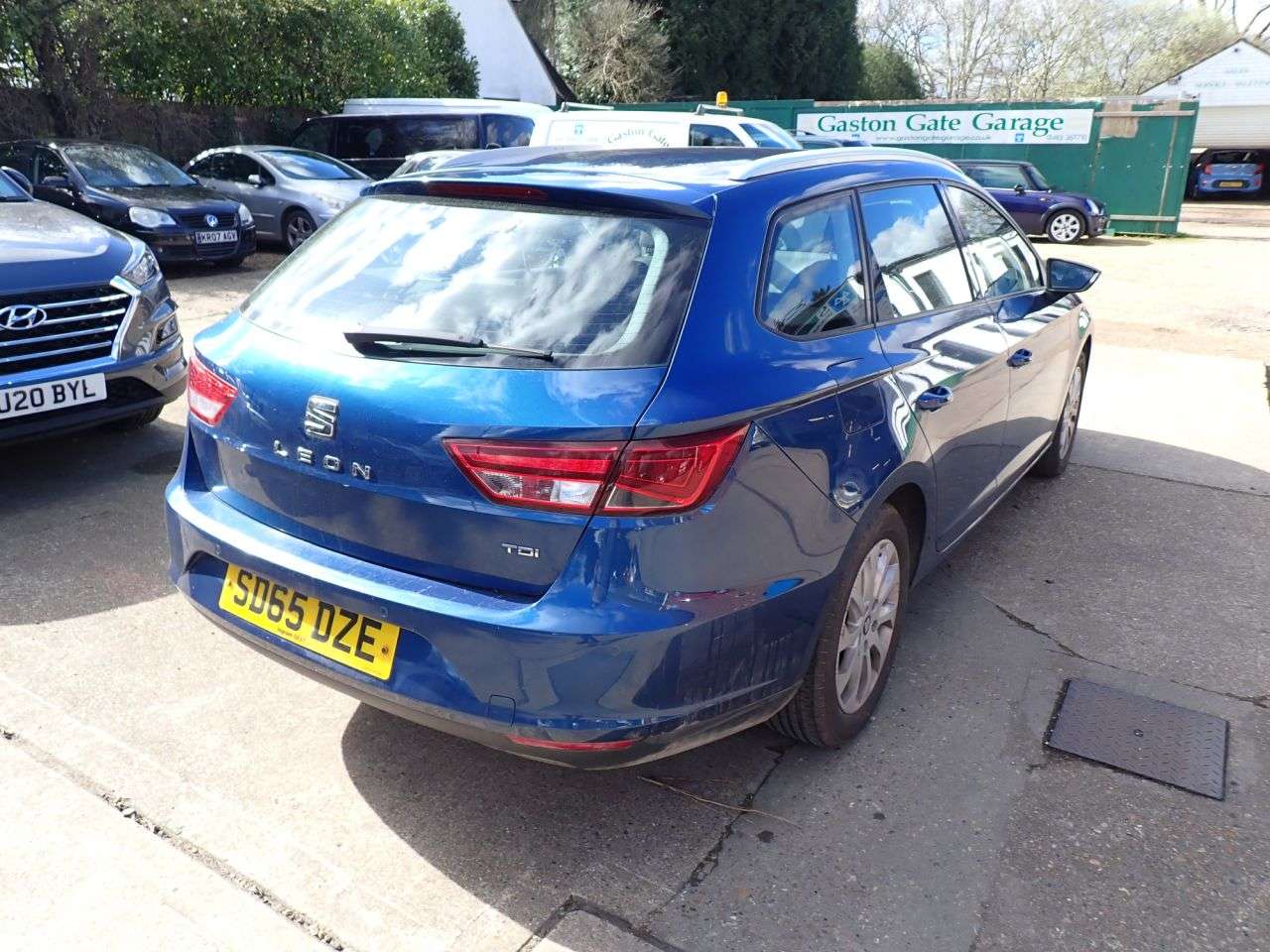 A 2015 SEAT LEON 1.6 TDI SE Sport Tourer 5dr Diesel DSG Euro 6 (s/s) (110 ps) BARGAIN CAR RE A 2015 SEAT LEON 1.6 TDI SE Sport Tourer 5dr Diesel DSG Euro 6 (s/s) (110 ps) BARGAIN CAR RE