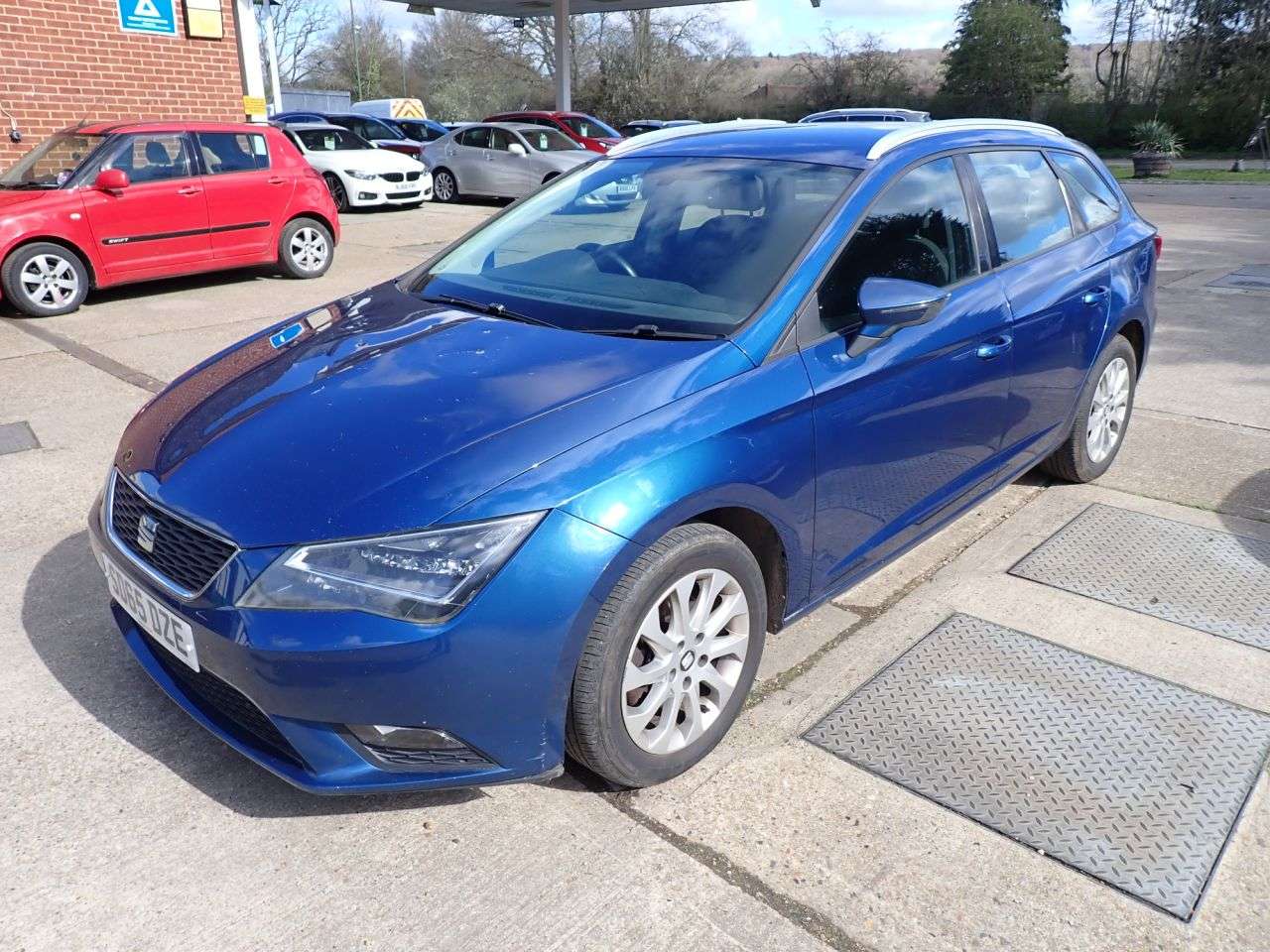 A 2015 SEAT LEON 1.6 TDI SE Sport Tourer 5dr Diesel DSG Euro 6 (s/s) (110 ps) BARGAIN CAR RE A 2015 SEAT LEON 1.6 TDI SE Sport Tourer 5dr Diesel DSG Euro 6 (s/s) (110 ps) BARGAIN CAR RE