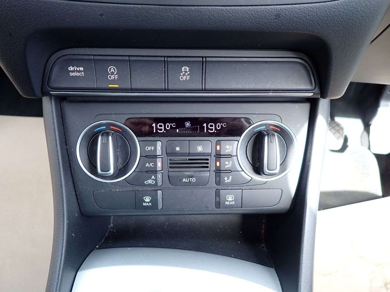 2017 AUDI Q3 2017 AUDI Q3