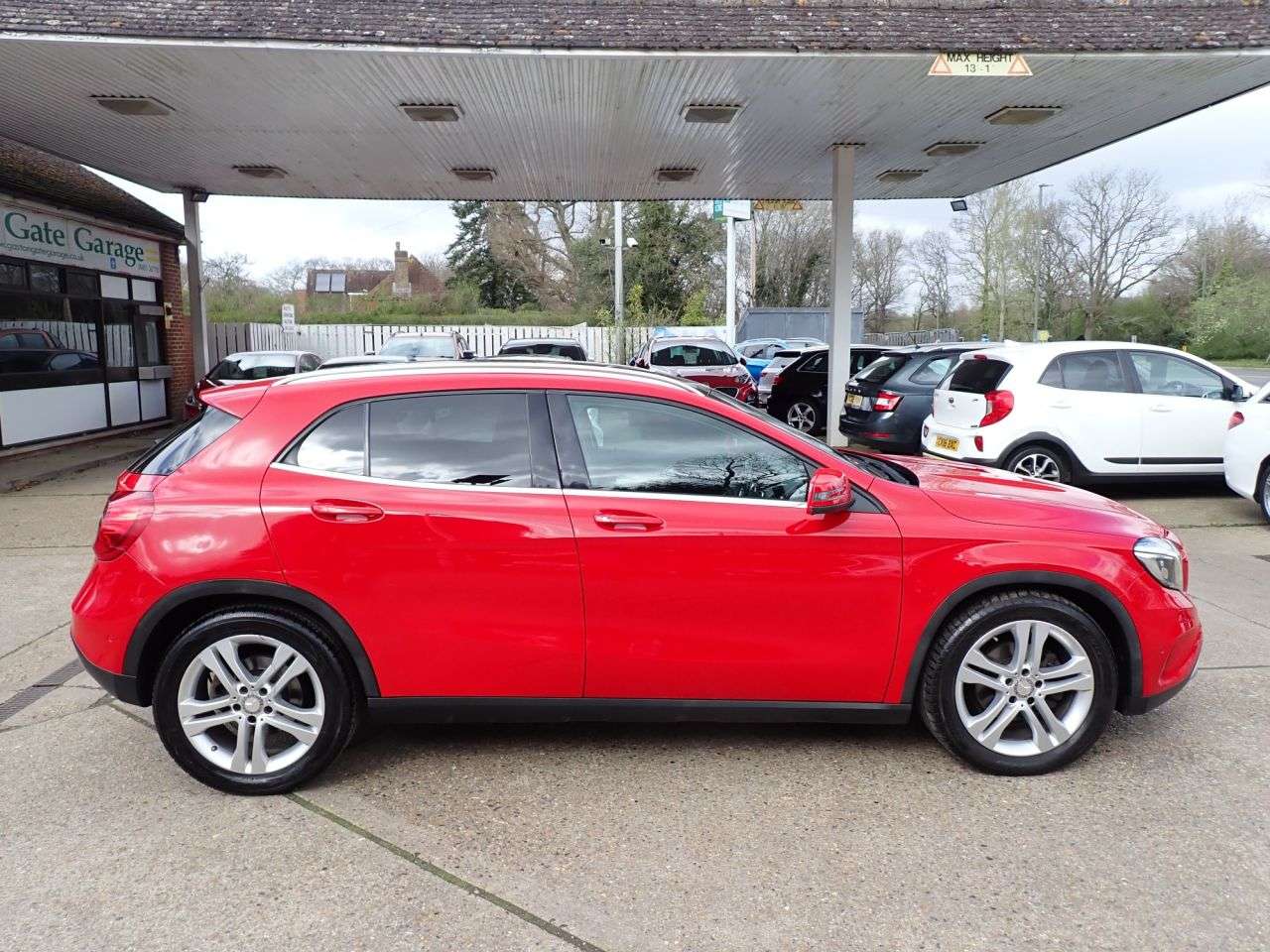 A 2014 MERCEDES-BENZ GLA 2.1 GLA220 CDI SE SUV 5dr Diesel 7G-DCT 4MATIC Euro 6 (s/s) (170 ps) A 2014 MERCEDES-BENZ GLA 2.1 GLA220 CDI SE SUV 5dr Diesel 7G-DCT 4MATIC Euro 6 (s/s) (170 ps)