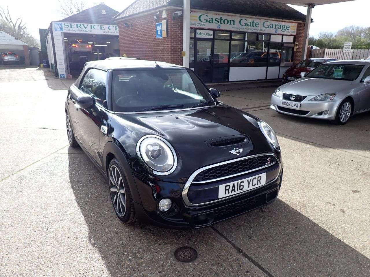 A 2016 MINI CONVERTIBLE 2.0 Cooper S Convertible 2dr Petrol Manual Euro 6 (s/s) (192 ps) REVERSE CA A 2016 MINI CONVERTIBLE 2.0 Cooper S Convertible 2dr Petrol Manual Euro 6 (s/s) (192 ps) REVERSE CA