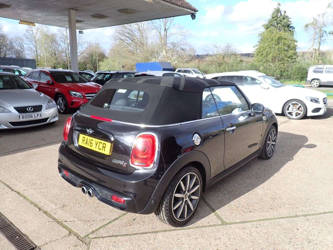 A 2016 MINI CONVERTIBLE 2.0 Cooper S Convertible 2dr Petrol Manual Euro 6 (s/s) (192 ps) REVERSE CA A 2016 MINI CONVERTIBLE 2.0 Cooper S Convertible 2dr Petrol Manual Euro 6 (s/s) (192 ps) REVERSE CA