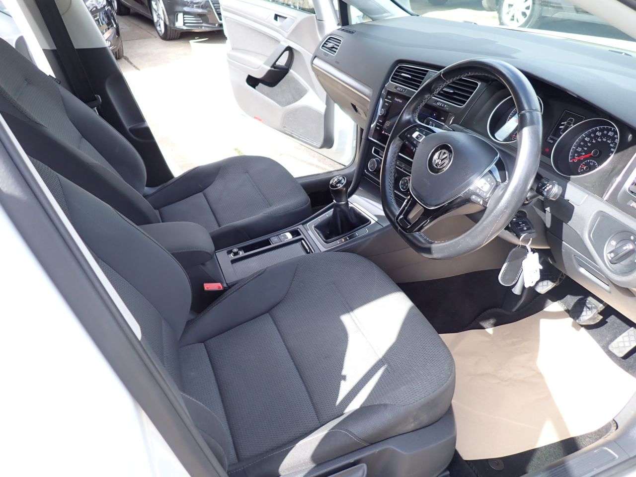 2018 VOLKSWAGEN GOLF 2018 VOLKSWAGEN GOLF