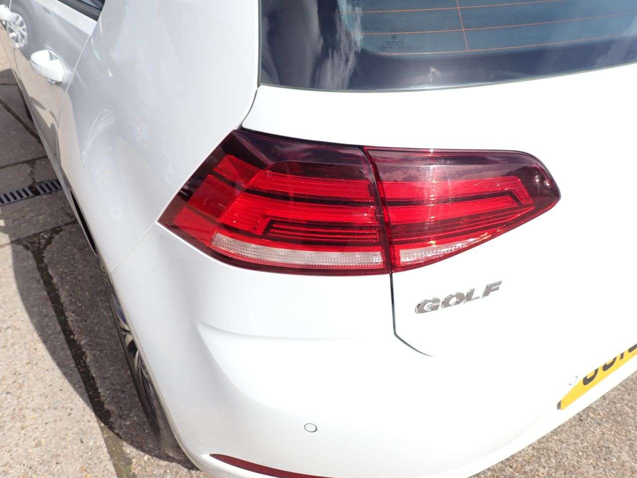 2018 VOLKSWAGEN GOLF 2018 VOLKSWAGEN GOLF