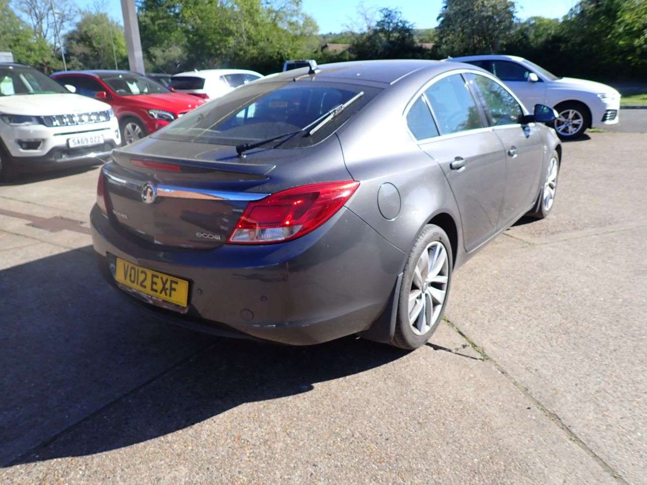 A 2012 VAUXHALL INSIGNIA 2.0 CDTi ecoFLEX SRi Nav Hatchback 5dr Diesel Manual Euro 5 (s/s) (160 ps) A 2012 VAUXHALL INSIGNIA 2.0 CDTi ecoFLEX SRi Nav Hatchback 5dr Diesel Manual Euro 5 (s/s) (160 ps)
