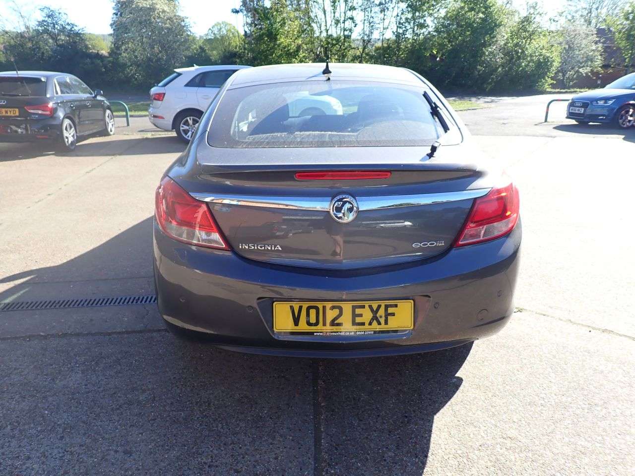 A 2012 VAUXHALL INSIGNIA 2.0 CDTi ecoFLEX SRi Nav Hatchback 5dr Diesel Manual Euro 5 (s/s) (160 ps) A 2012 VAUXHALL INSIGNIA 2.0 CDTi ecoFLEX SRi Nav Hatchback 5dr Diesel Manual Euro 5 (s/s) (160 ps)