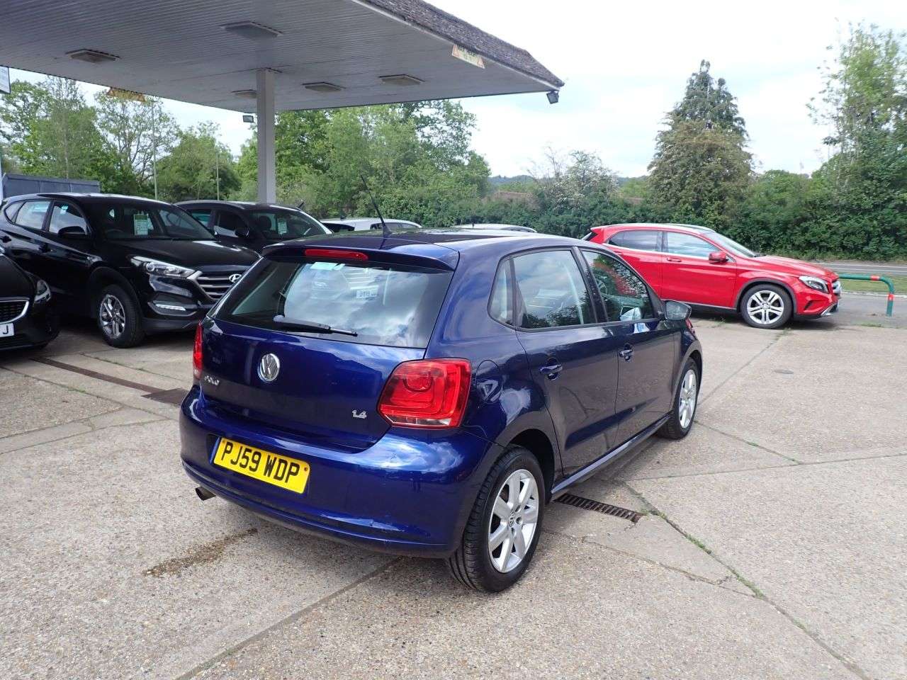 A 2010 VOLKSWAGEN POLO 1.4 SE Hatchback 5dr Petrol DSG Euro 5 (85 ps) AIR CON, AUX, WORKING RADIO A 2010 VOLKSWAGEN POLO 1.4 SE Hatchback 5dr Petrol DSG Euro 5 (85 ps) AIR CON, AUX, WORKING RADIO