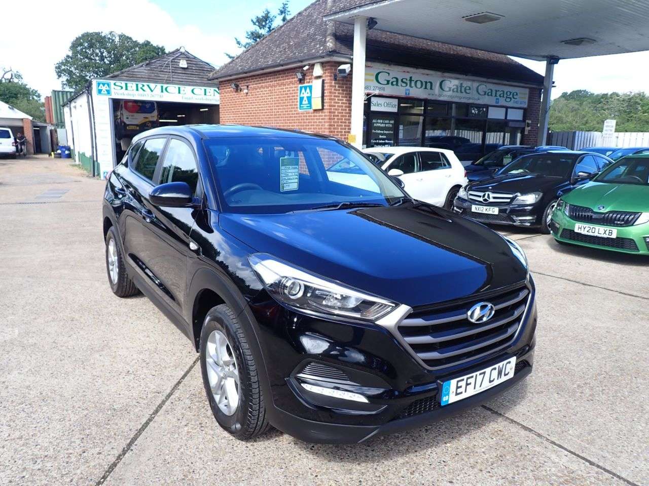 A 2017 HYUNDAI TUCSON 1.6 GDi Blue Drive S SUV 5dr Petrol Manual Euro 6 (s/s) (132 ps) AIR CON, U A 2017 HYUNDAI TUCSON 1.6 GDi Blue Drive S SUV 5dr Petrol Manual Euro 6 (s/s) (132 ps) AIR CON, U