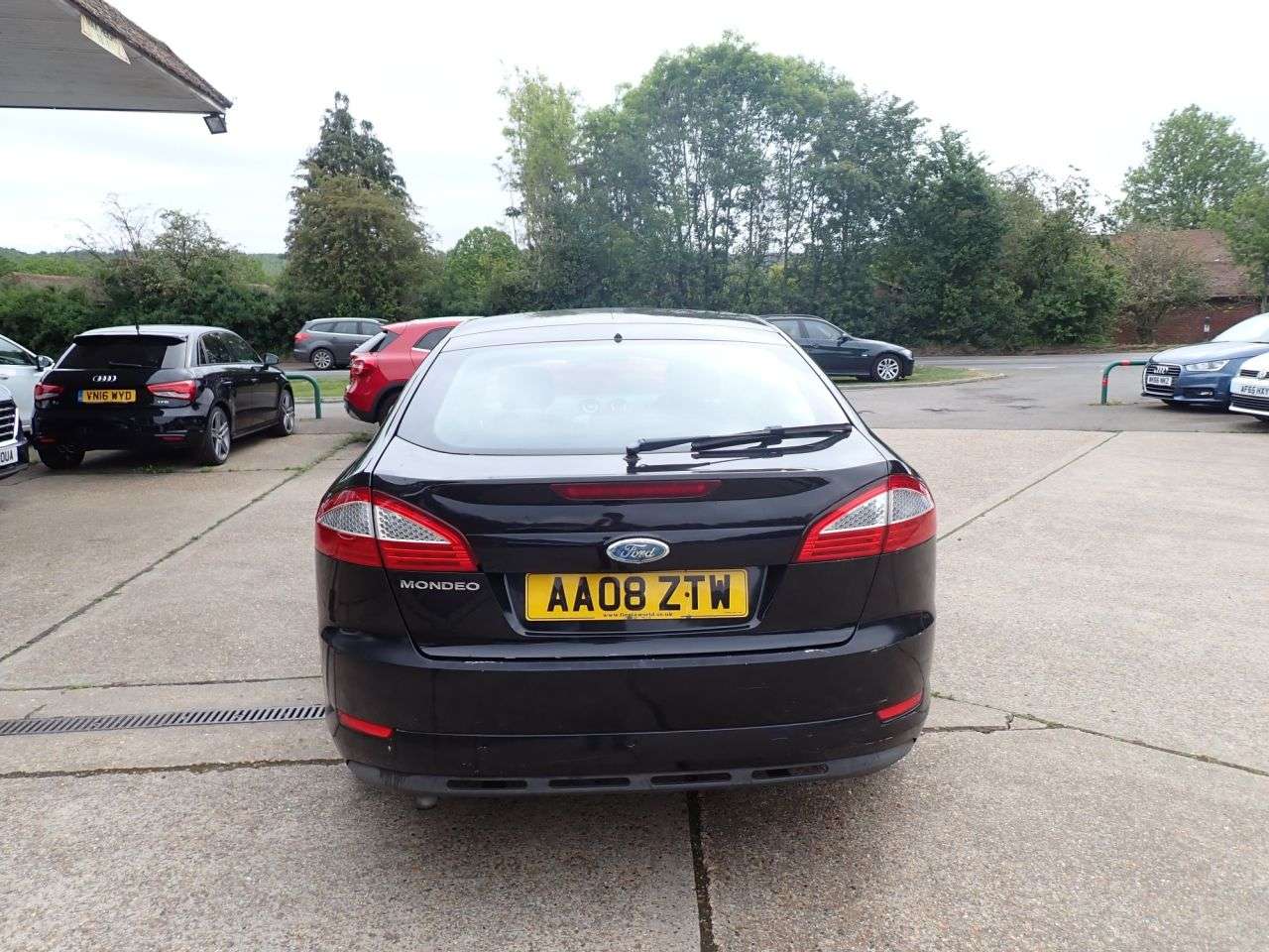 A 2008 FORD MONDEO 2.0 Edge Hatchback 5dr Petrol Manual (189 g/km, 143 bhp) MOT VALID UNTIL 12 A 2008 FORD MONDEO 2.0 Edge Hatchback 5dr Petrol Manual (189 g/km, 143 bhp) MOT VALID UNTIL 12