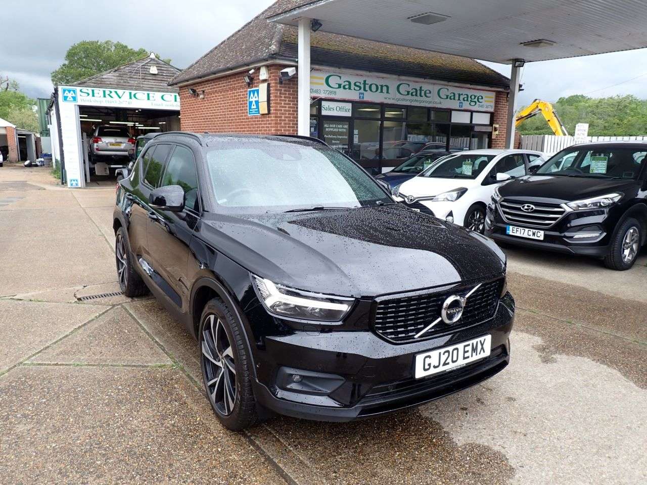 A 2020 VOLVO XC40 2.0 T5 R-Design Pro SUV 5dr Petrol Auto AWD Euro 6 (s/s) (247 ps) 360 CAMER A 2020 VOLVO XC40 2.0 T5 R-Design Pro SUV 5dr Petrol Auto AWD Euro 6 (s/s) (247 ps) 360 CAMER