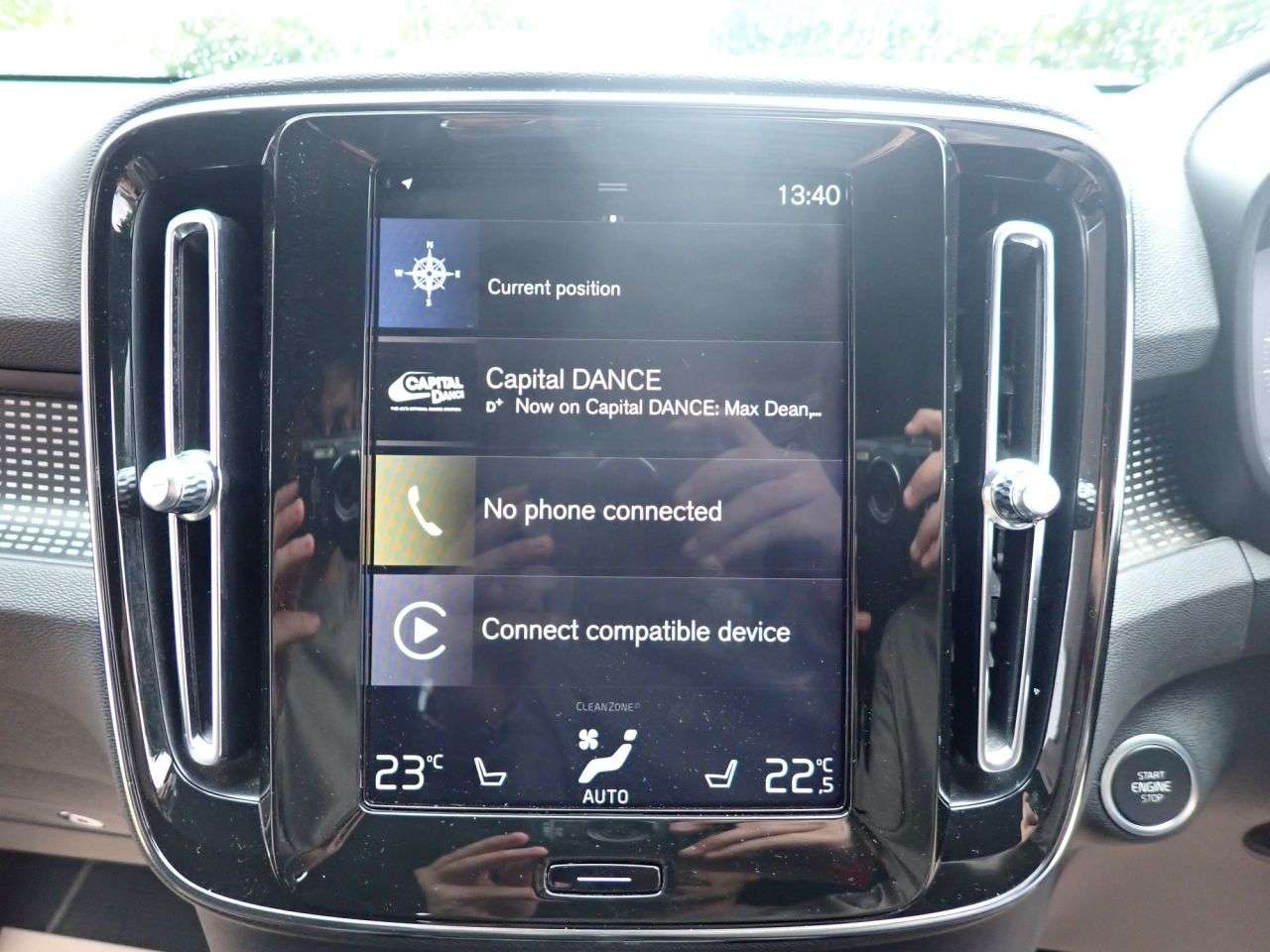 2020 VOLVO XC40 2020 VOLVO XC40