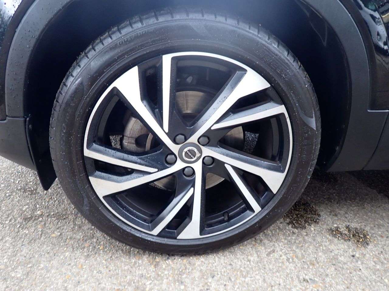 2020 VOLVO XC40 2020 VOLVO XC40