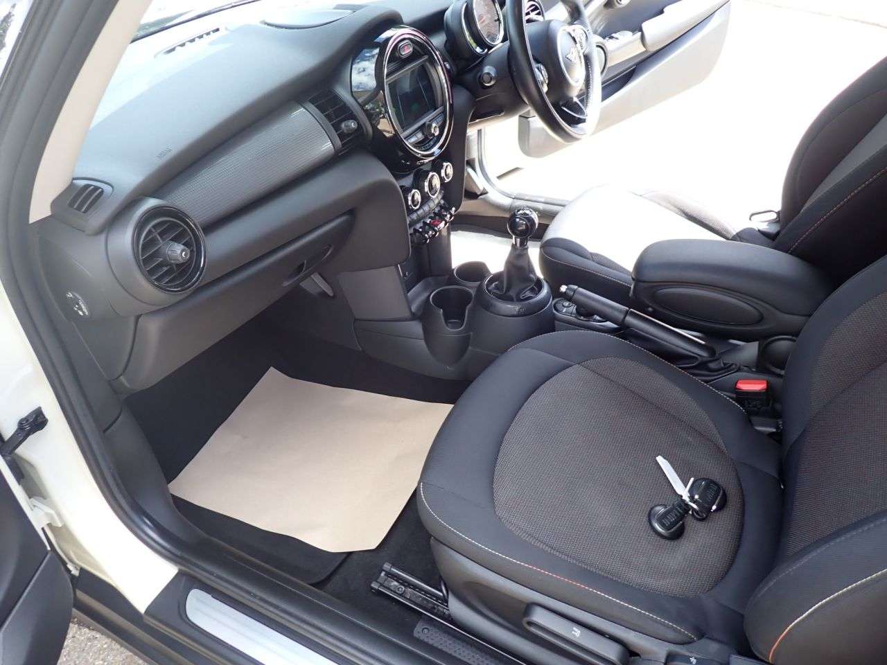 2020 MINI HATCH 2020 MINI HATCH