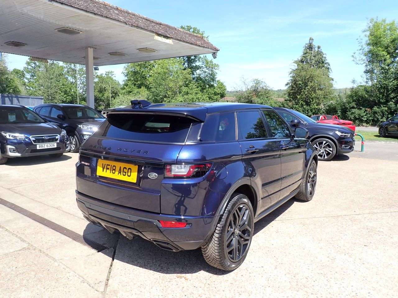 A 2018 LAND ROVER RANGE ROVER EVOQUE 2.0 Si4 HSE Dynamic SUV 5dr Petrol Auto 4WD Euro 6 (s/s) (240 ps) REVERSE C A 2018 LAND ROVER RANGE ROVER EVOQUE 2.0 Si4 HSE Dynamic SUV 5dr Petrol Auto 4WD Euro 6 (s/s) (240 ps) REVERSE C