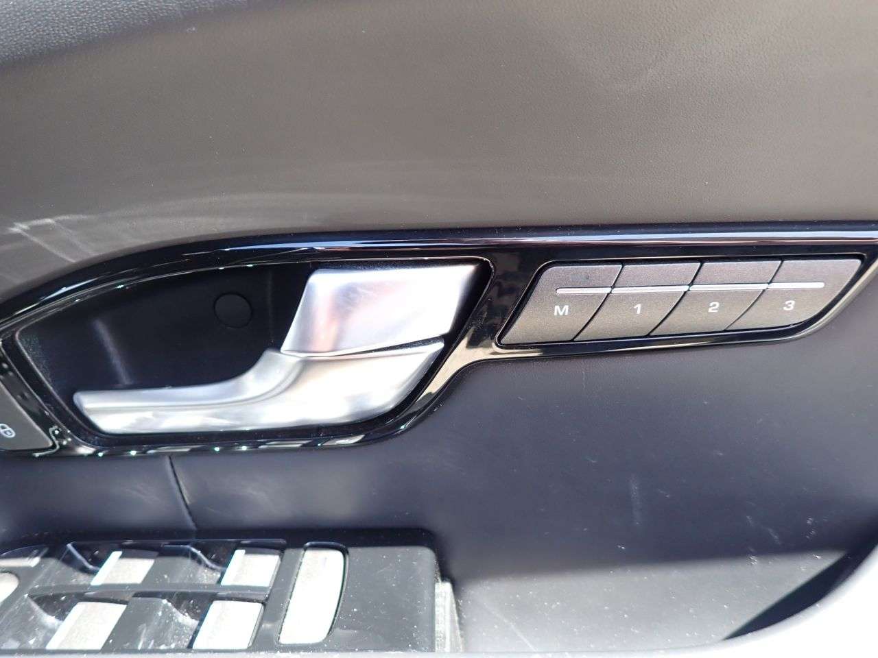 2018 LAND ROVER RANGE ROVER EVOQUE 2018 LAND ROVER RANGE ROVER EVOQUE