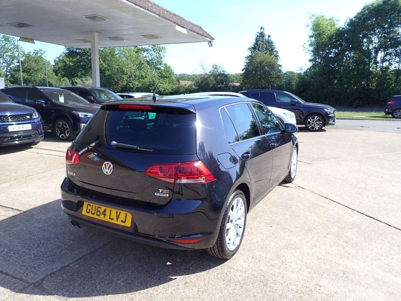 A 2014 VOLKSWAGEN GOLF 1.4 TSI BlueMotion Tech ACT GT Hatchback 5dr Petrol DSG Euro 6 (s/s) (150 p A 2014 VOLKSWAGEN GOLF 1.4 TSI BlueMotion Tech ACT GT Hatchback 5dr Petrol DSG Euro 6 (s/s) (150 p