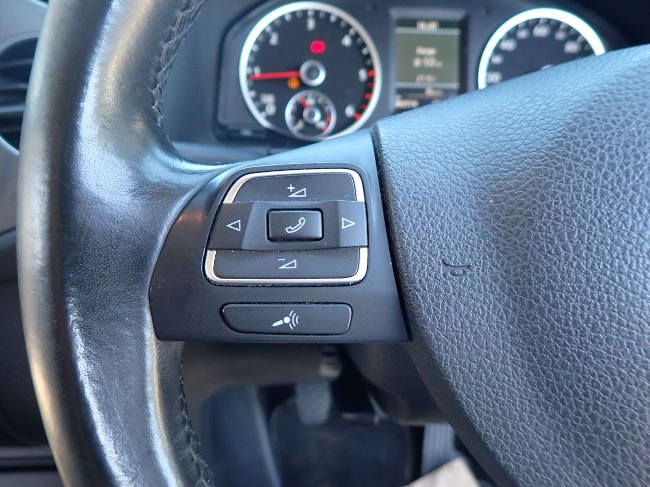 2012 VOLKSWAGEN TIGUAN 2012 VOLKSWAGEN TIGUAN
