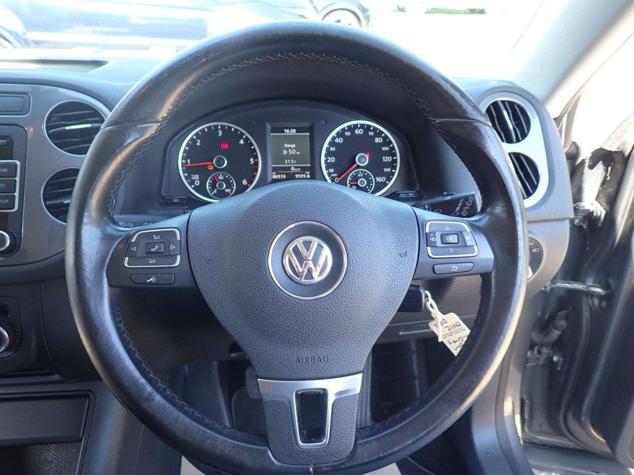 2012 VOLKSWAGEN TIGUAN 2012 VOLKSWAGEN TIGUAN