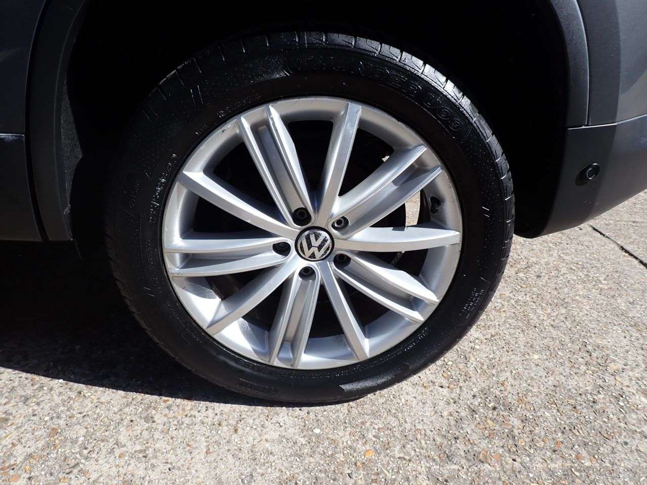 2012 VOLKSWAGEN TIGUAN 2012 VOLKSWAGEN TIGUAN